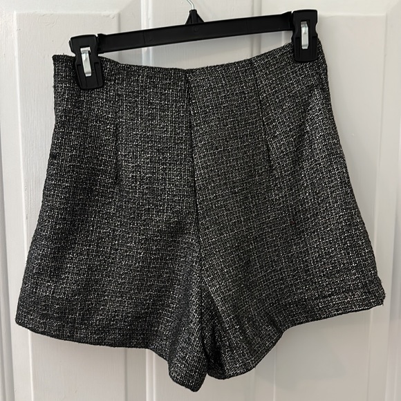 DO+BE skort - Picture 2 of 3
